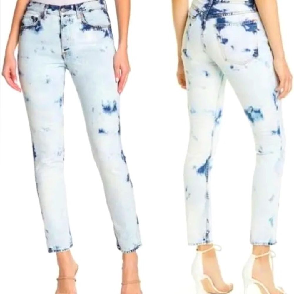 GRLFRND Karolina High-Rise Straight Jeans Size 28 | Vintage-Bleach Inspired Fit